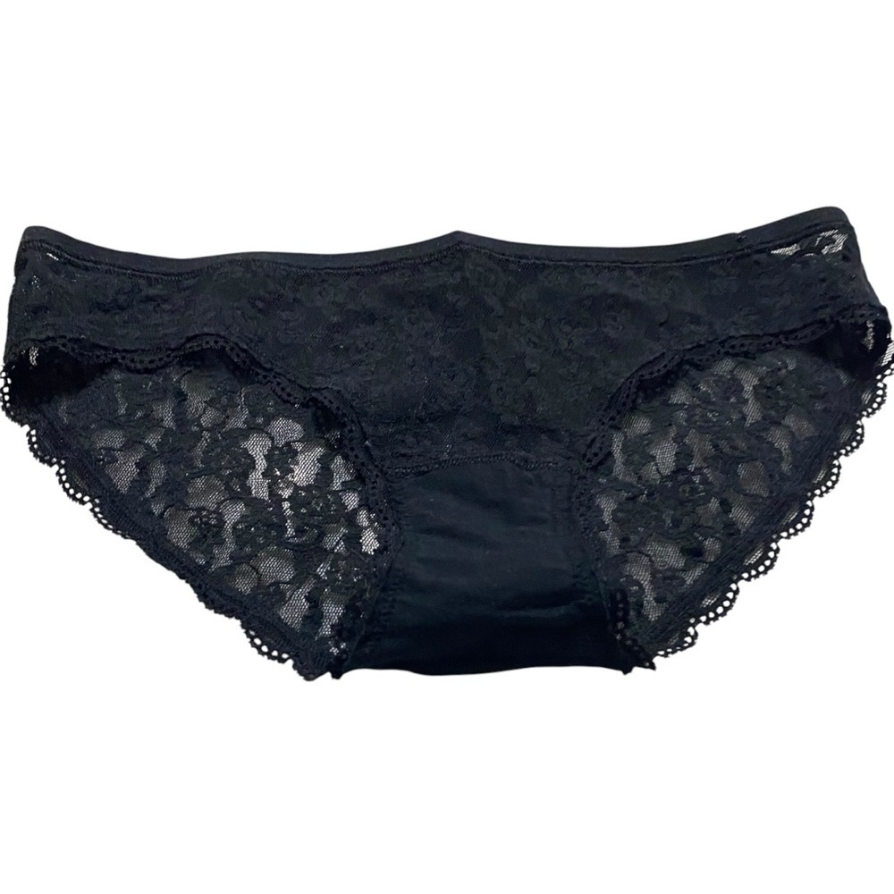 Victoria Secret Ladies Black‎ Lace Panty Size Small NWT